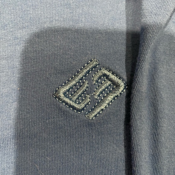 Enyce Men's Deep Blue V-Neck Tee Size XXL may fit closer to XL see measurements - Picture 2 of 5